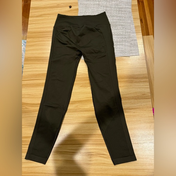 LULULEMON Green Pant Seamless Leggings Size 8 - Picture 2 of 5